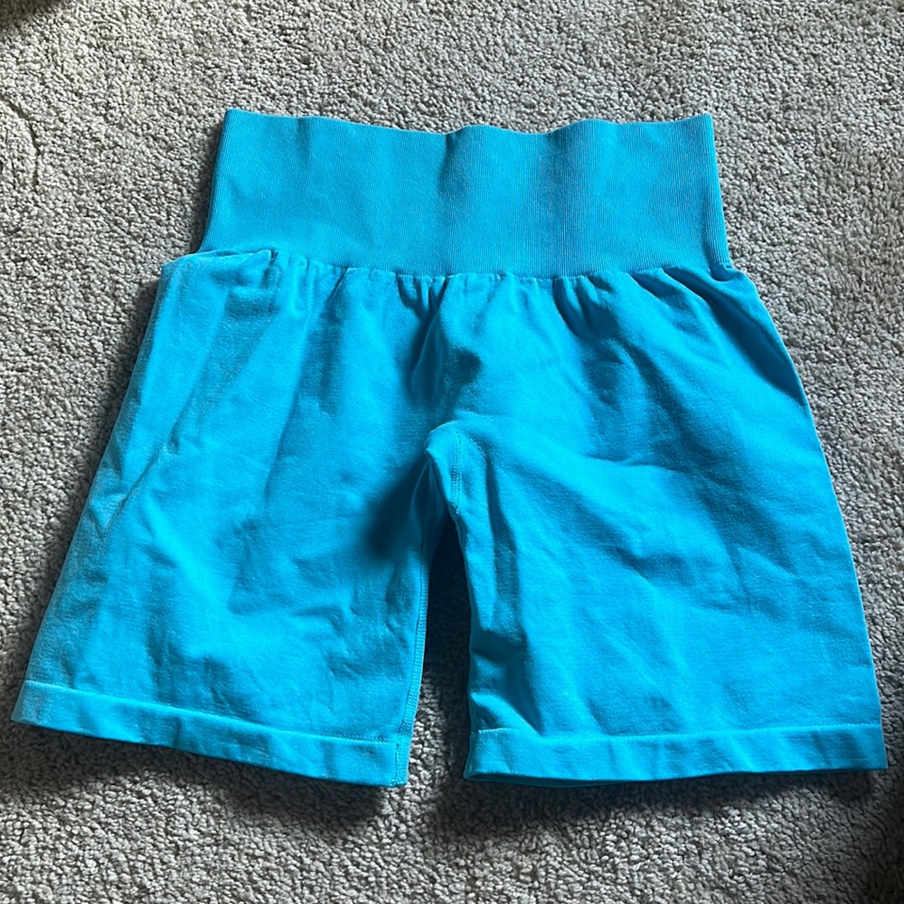 NVGTN MEDIUM SHORTS